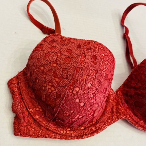 32D Victoria Secret Body By Victoria Lined Demi Bra Raspberry Lace Overlay - Picture 3 of 15